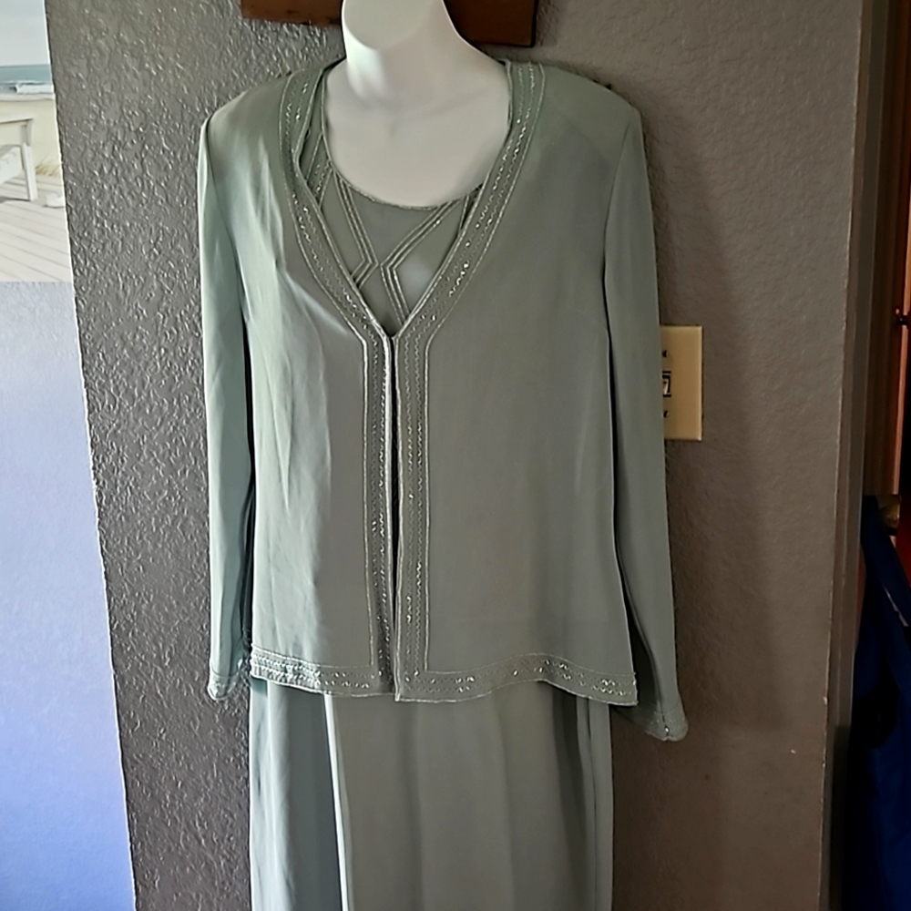New without tags sz large Formal 2 PC Light sage green hand beaded top